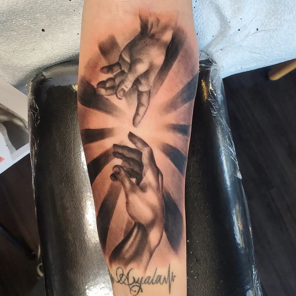 Woman & roses tattoo by Adrian Castro