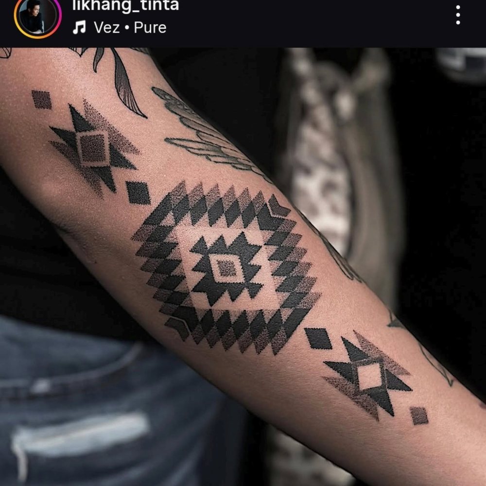 Aztec diamond tattoo by Ash Barroga