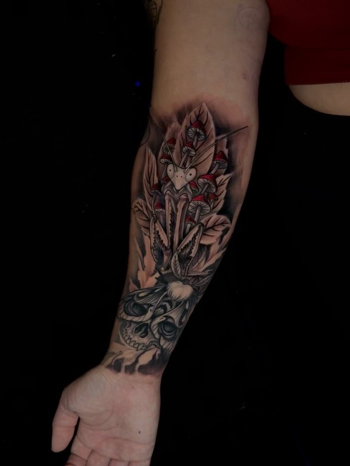 Mantis & mushrooms tattoo by Chase