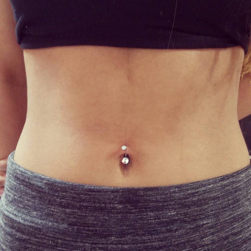 Navel piercing by Doni
